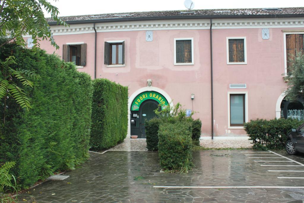 Villa Ferri Apartments Padua Buitenkant foto